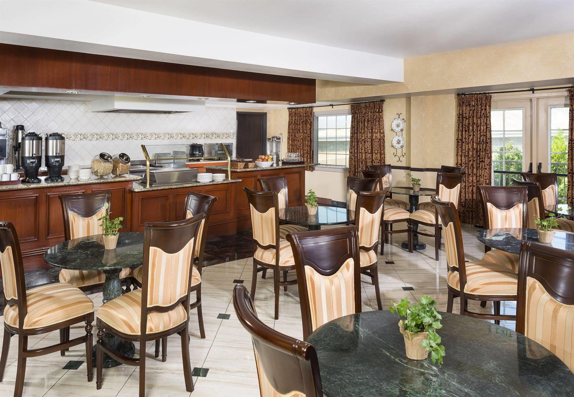 Ayres Hotel Corona - Riverside Екстер'єр фото